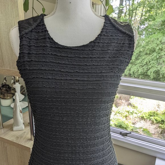 M Butterfly Dresses & Skirts - ⭐Black Dress